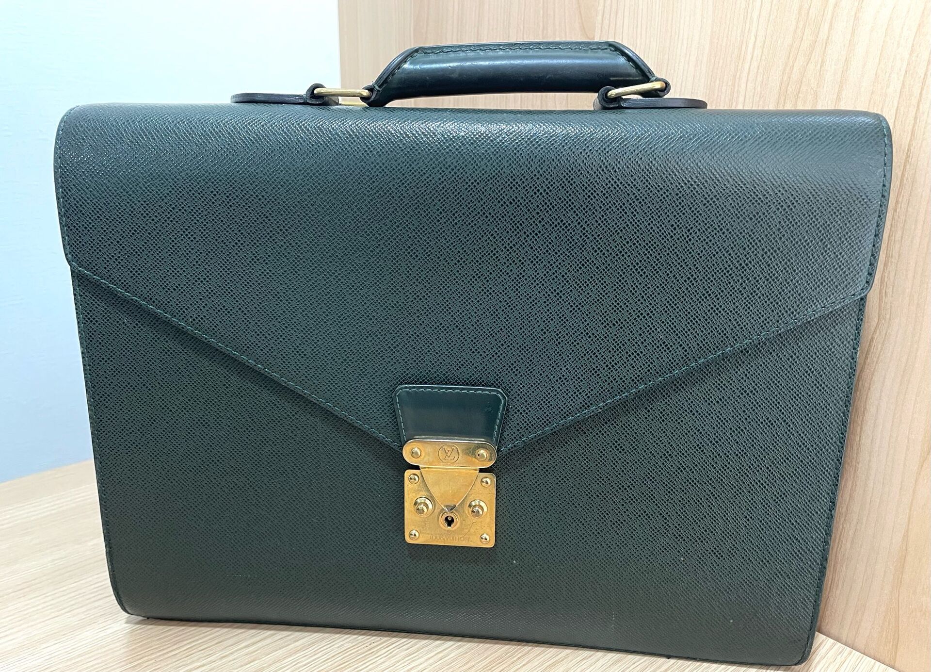鶴見区でルイヴィトンのビジネスバッグの買取なら買取店わかば鶴見駅前店へ