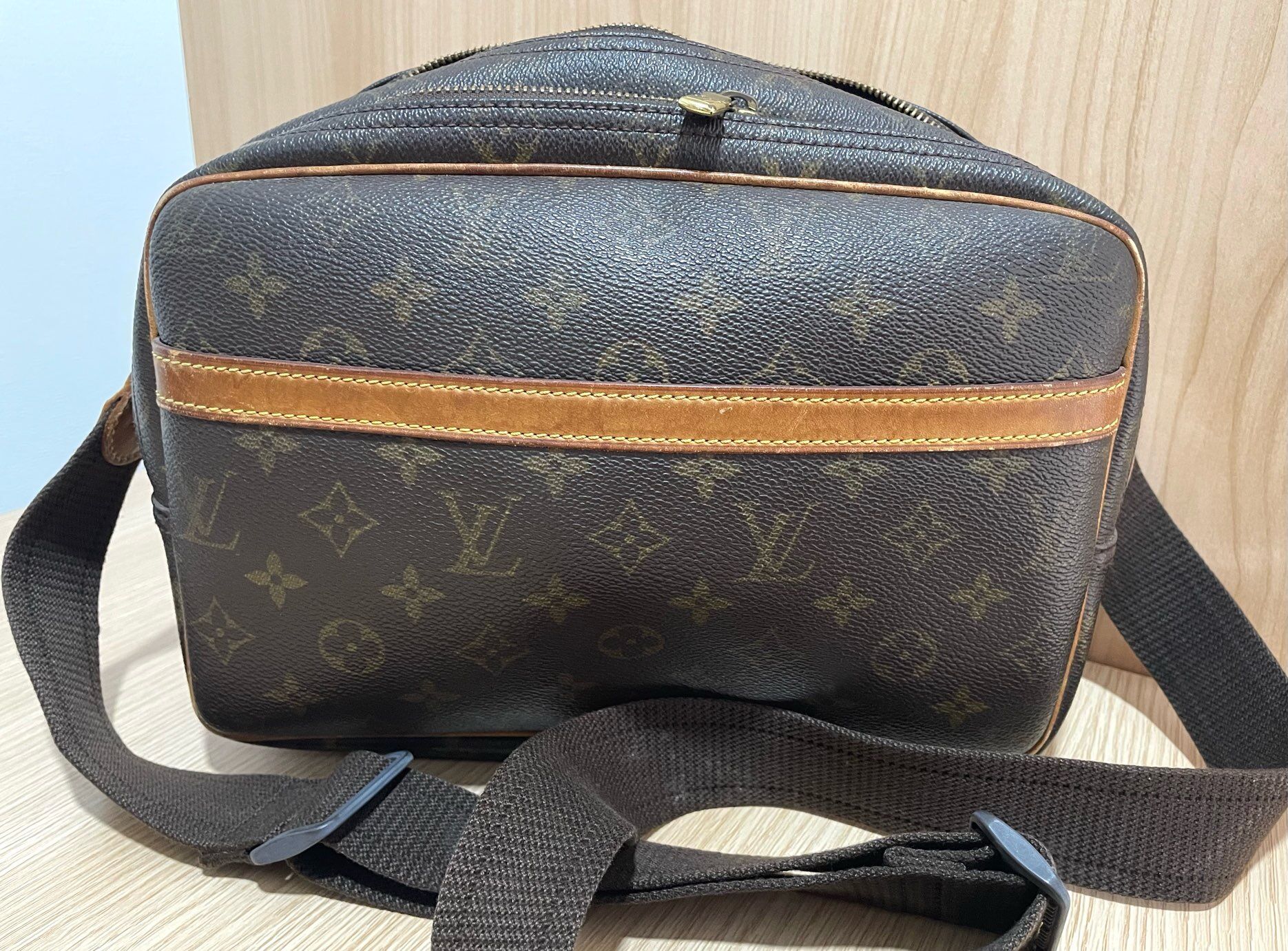 鶴見区でルイヴィトンのリポーター ショルダーバッグの買取なら買取店わかば鶴見駅前店へ