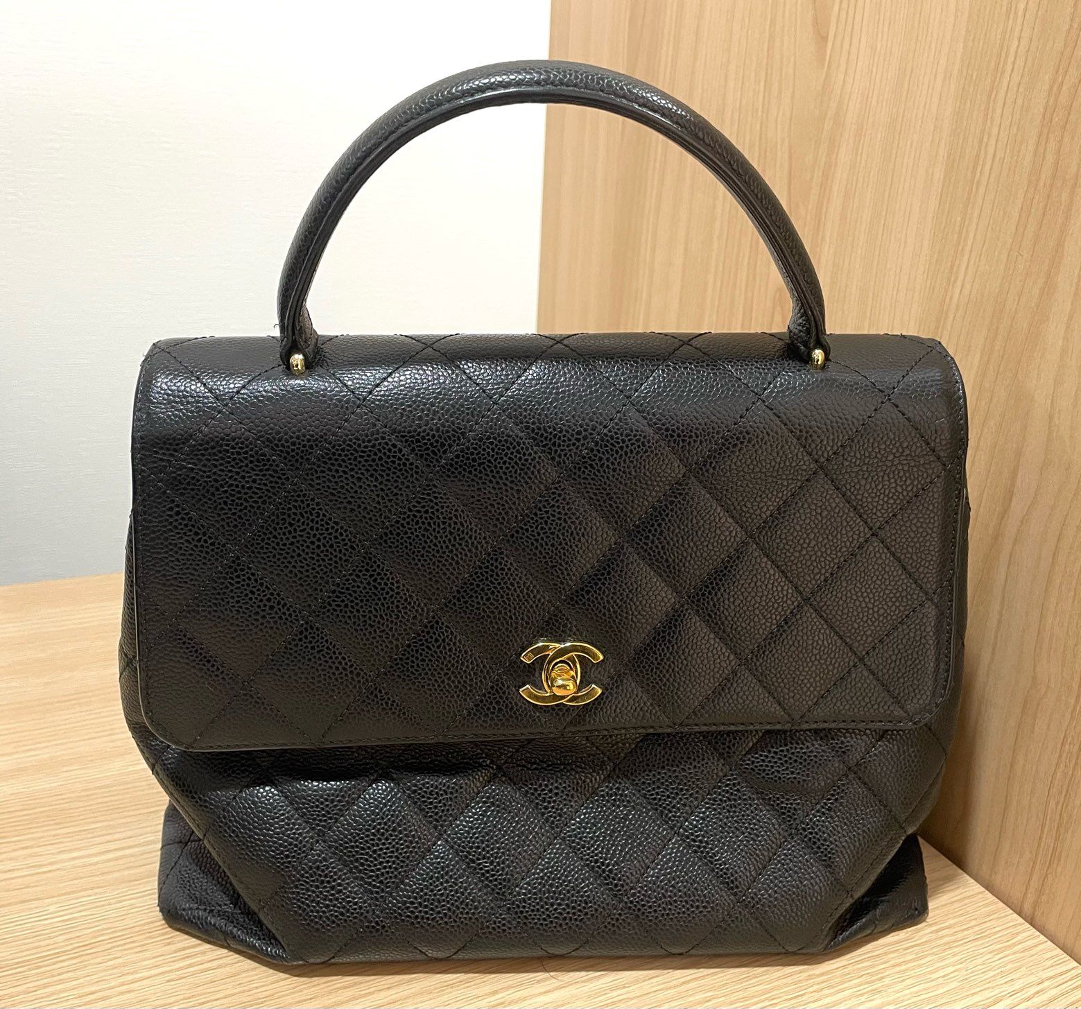 鶴見区でシャネルのキャビアスキン ハンドバッグの買取なら買取店わかば鶴見駅前店へ