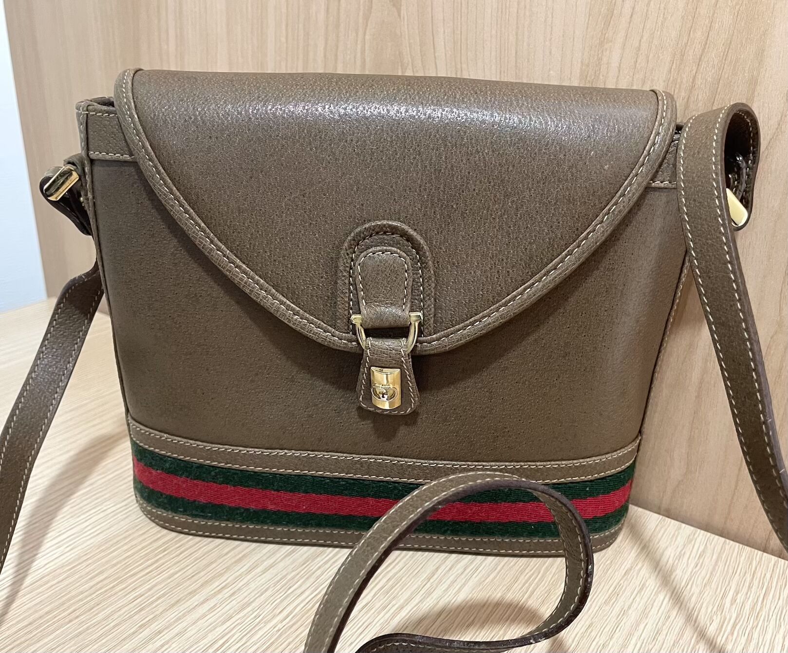 鶴見区でオールドグッチのシェリー ショルダーバッグの買取なら買取店わかば鶴見駅前店へ