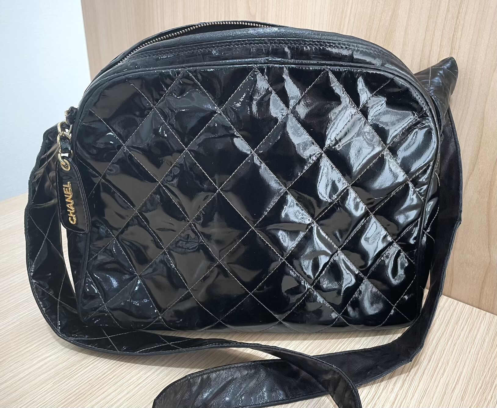 鶴見区でCHANEL シャネルのエナメル ショルダーバッグの買取なら買取店わかば鶴見駅前店へ