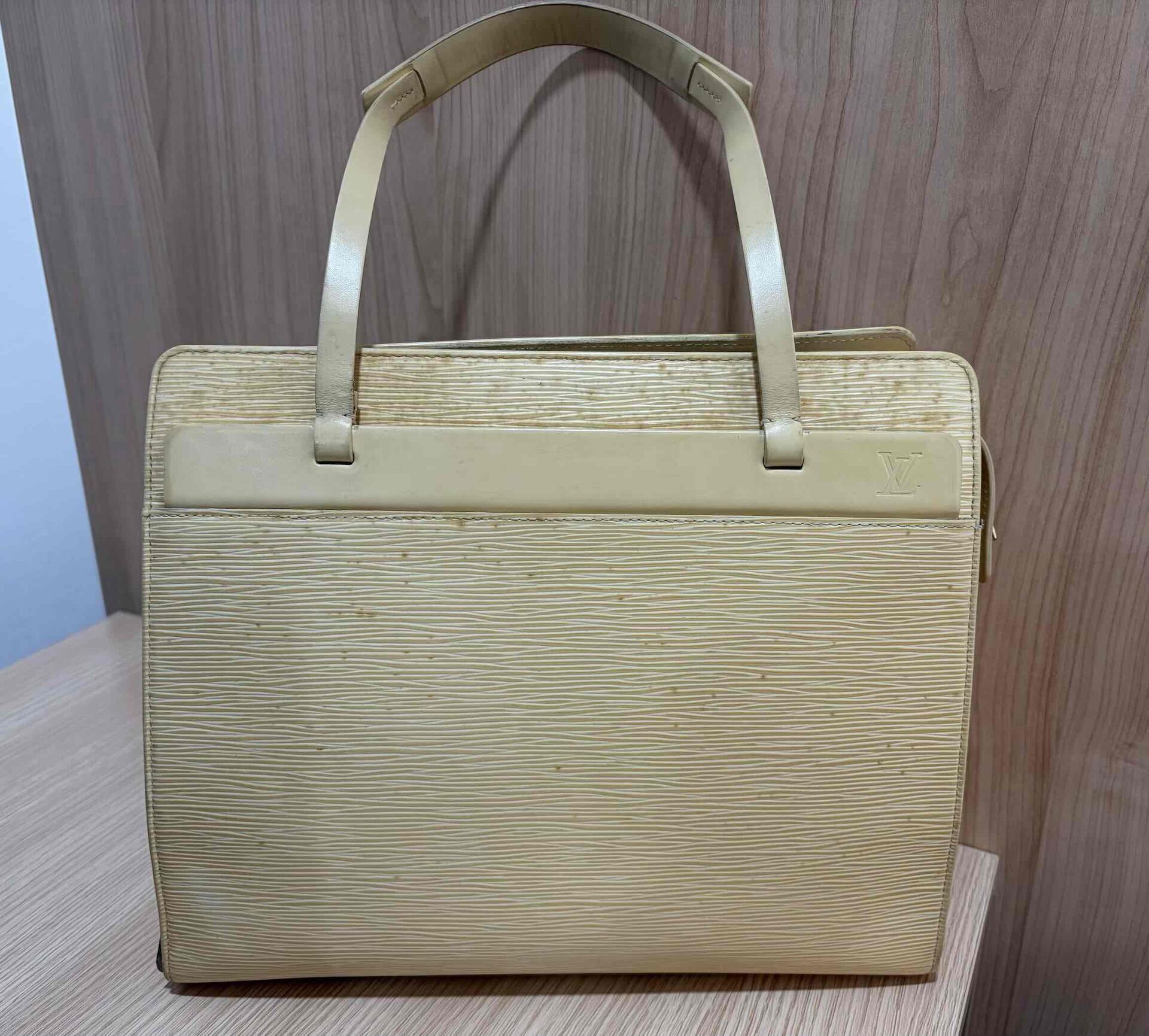 Louis Vuitton ルイヴィトン エピ クロワゼットPMをお買取りしました！【買取店わかば鶴見駅前店】