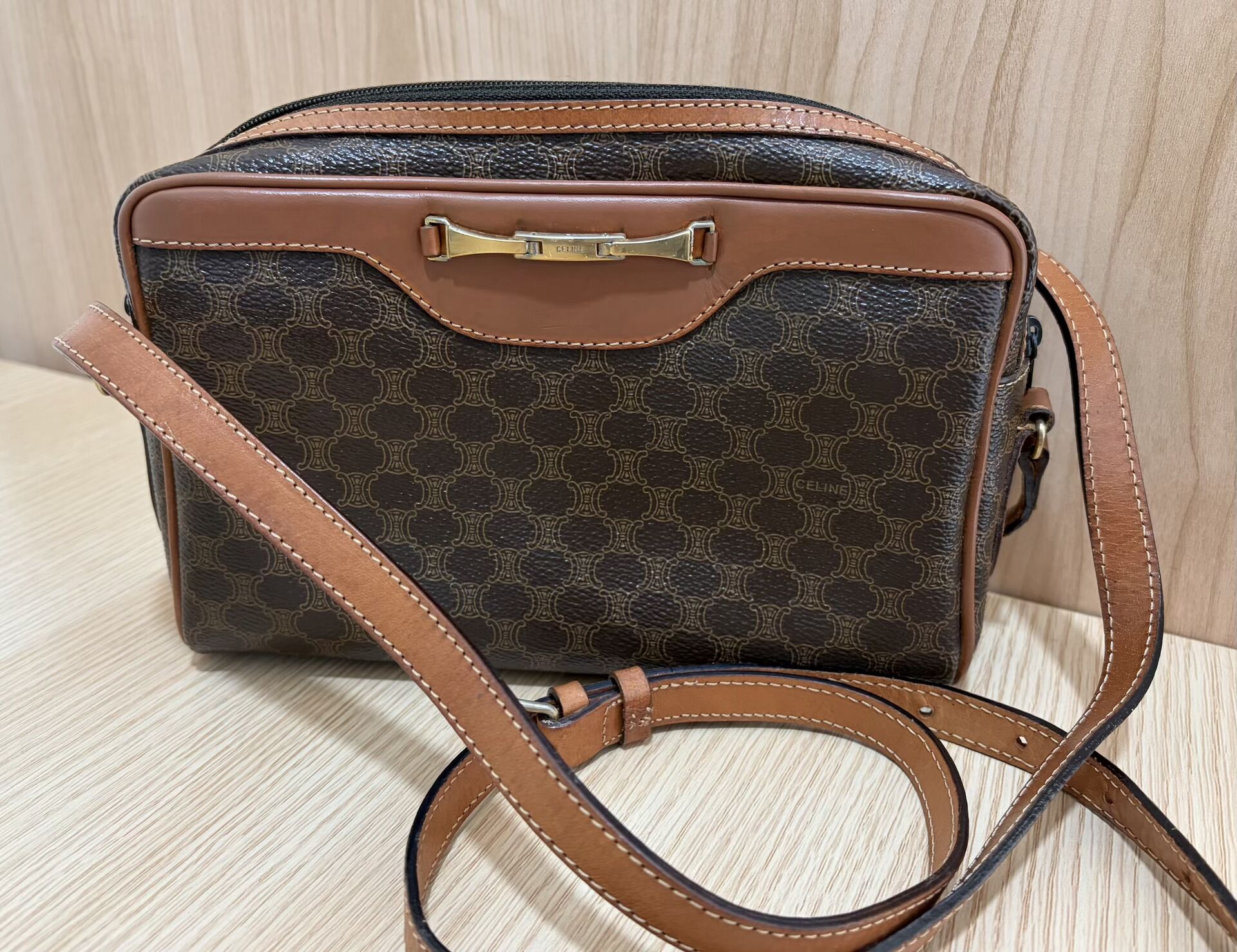 CELNE セリーヌのマカダム ショルダーバッグをお買取りしました！【買取店わかば鶴見駅前店】